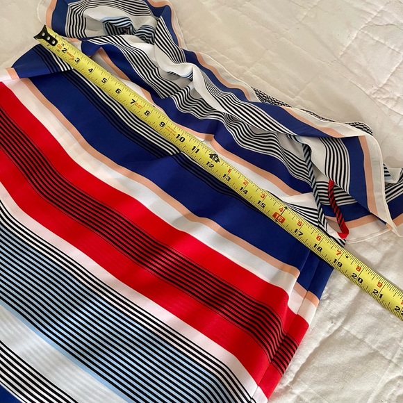 Laundry by Shelli Segal Multi Colored Striped Over The Shoulder Blouse - Picture 4 of 6